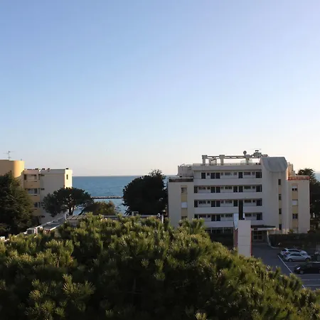 Azur 3000 * Saint-Laurent-du-Var